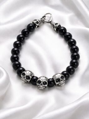 Stainless Steel New Unisex Triple Skull Black Agate Bracelet 8"